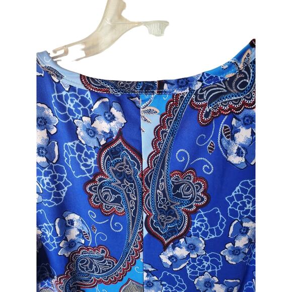 Tiffany & Grey 1X Blue Floral Shift Dress with Necklace - Picture 4 of 6